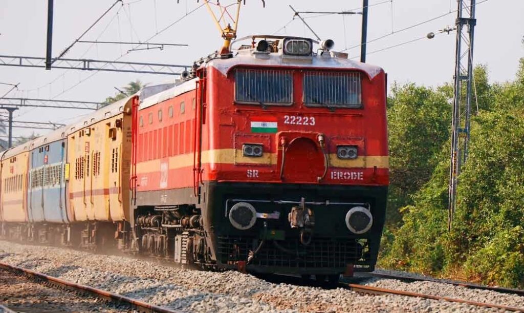 17 Types of Trains and Advantages of Traveling via Train [with Pictures & Names] Engineering Learn