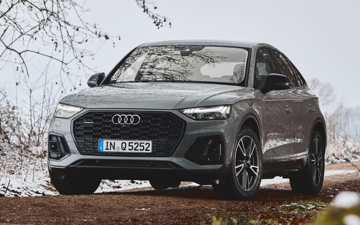 Audi Q5 in Snow & Winter Driving (Explained) Engine Patrol