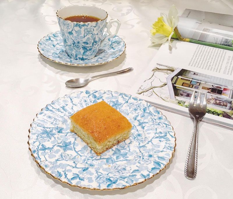 Two British favourits the Victoria Sponge and the Lemon drizzle recipes