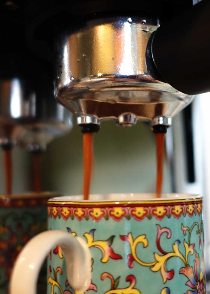 How to Make an Americano at Home 3 Easy Methods, 3 Variations EnjoyJava