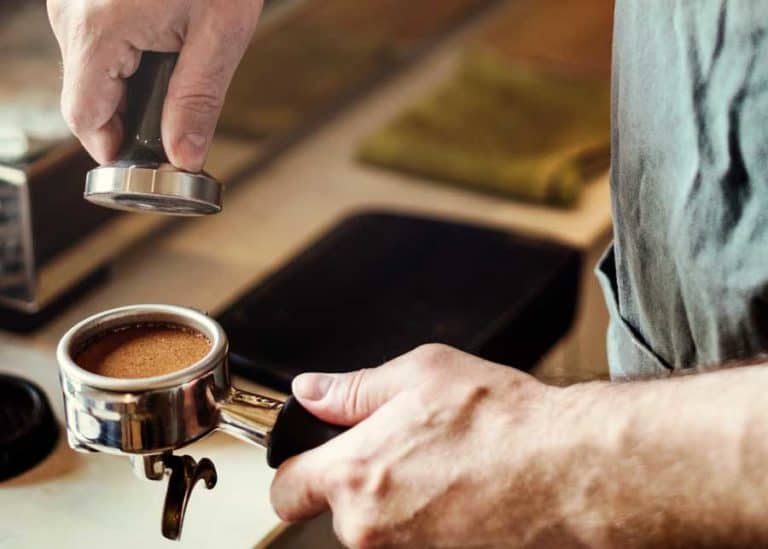 Latte vs Espresso 6 Key Differences (Method, Volume, Flavor) EnjoyJava