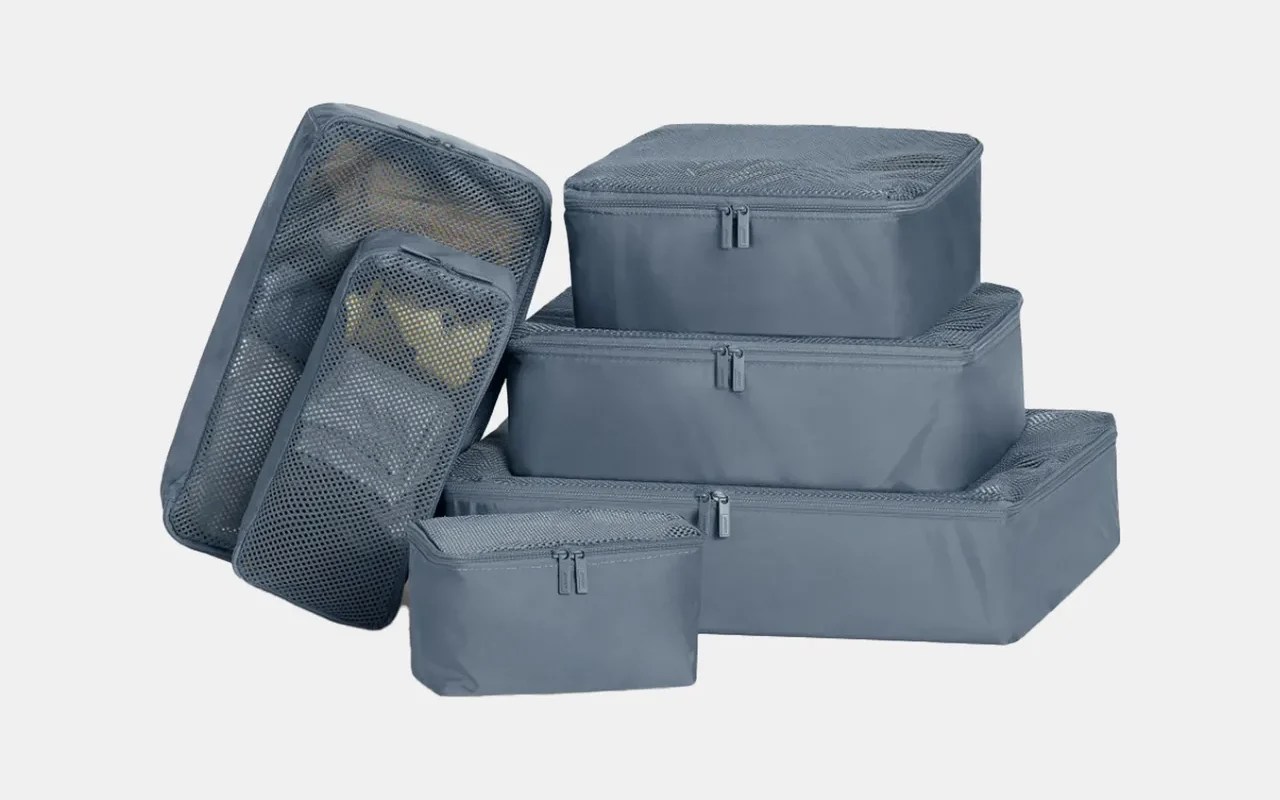 Folding vs. Rolling vs. Packing Cubes Which Method is Best to Pack a