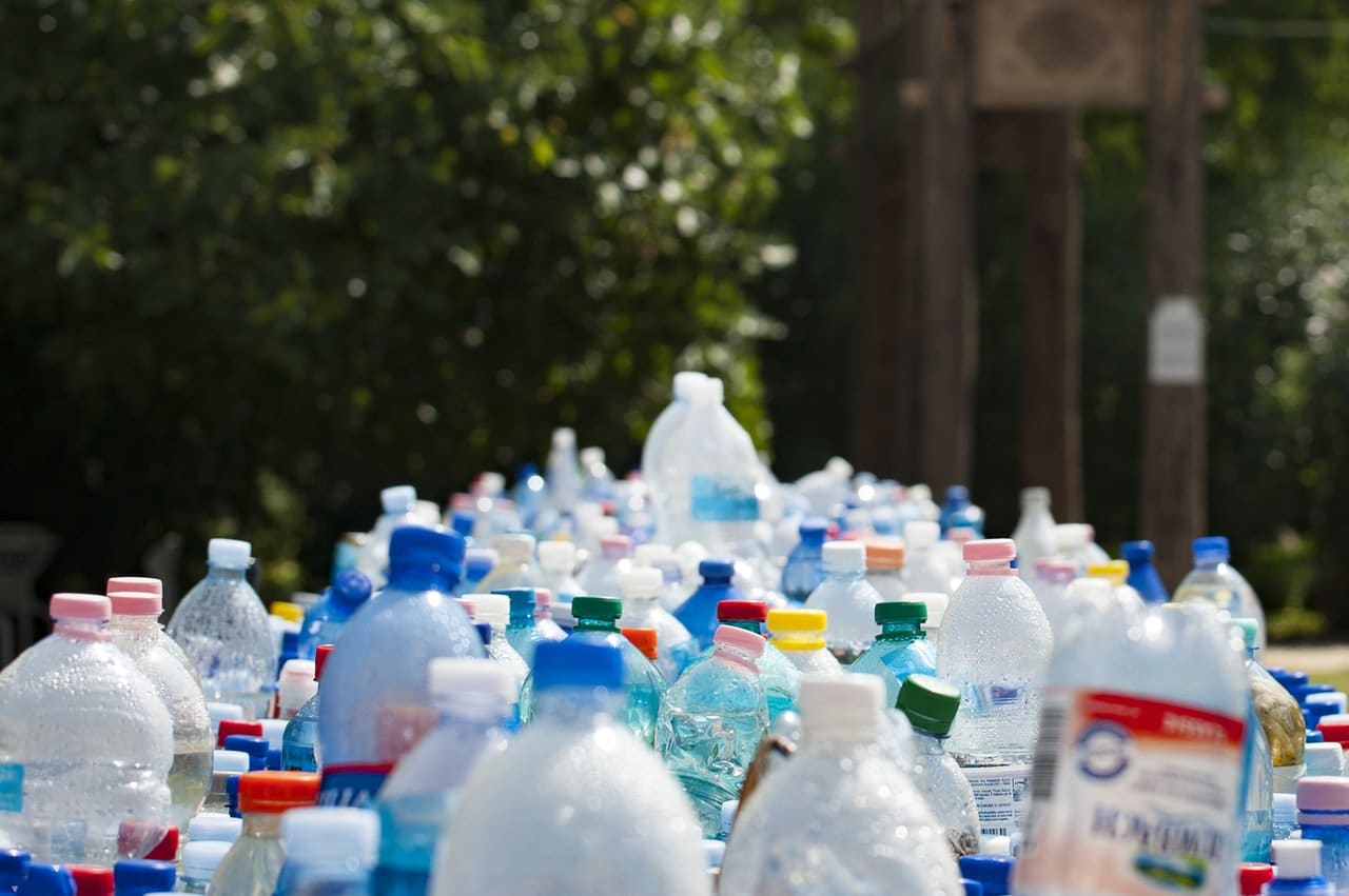 What is PET and Advantages of Using PET Bottles