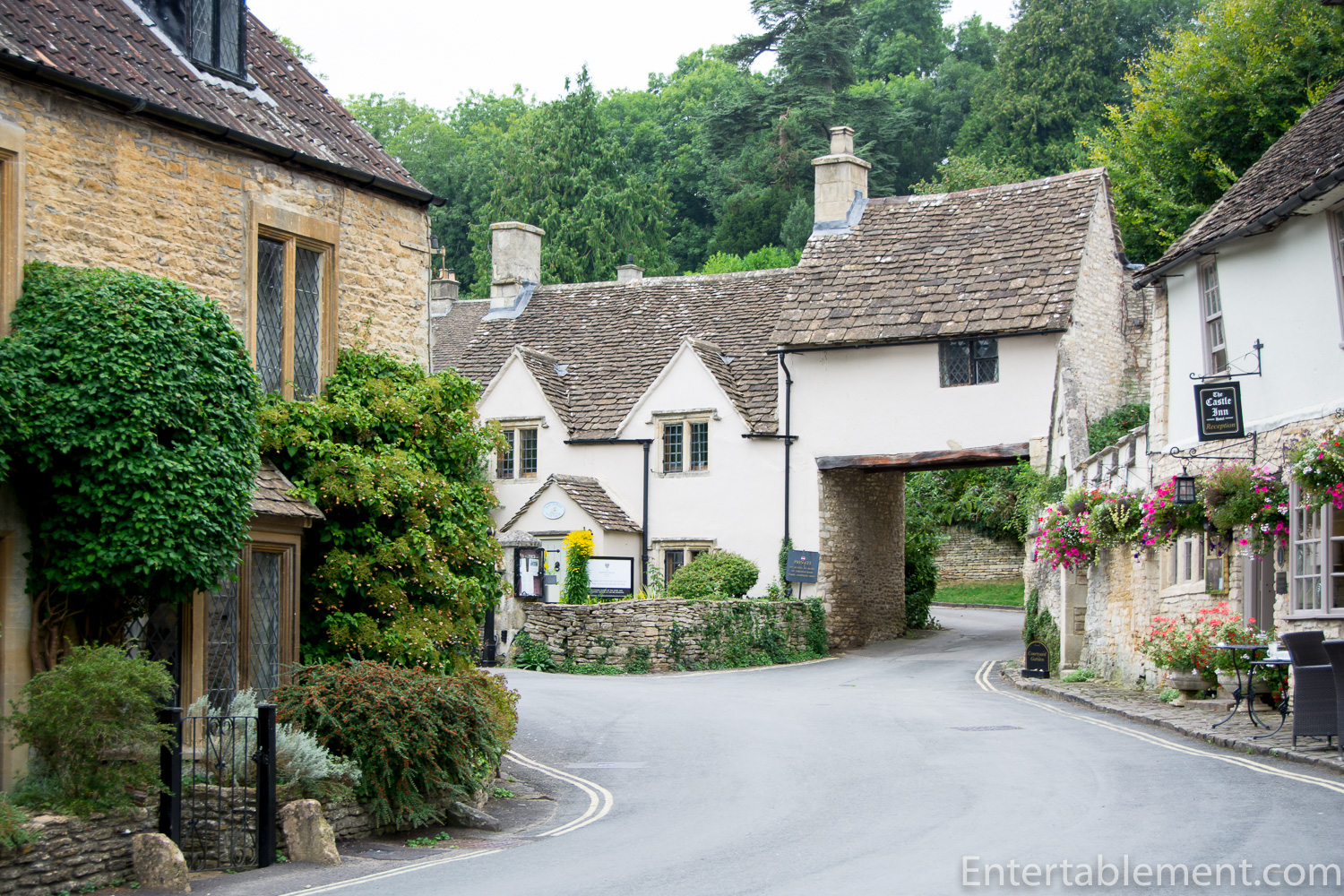 Entertablement Abroad Castle Combe Entertablement