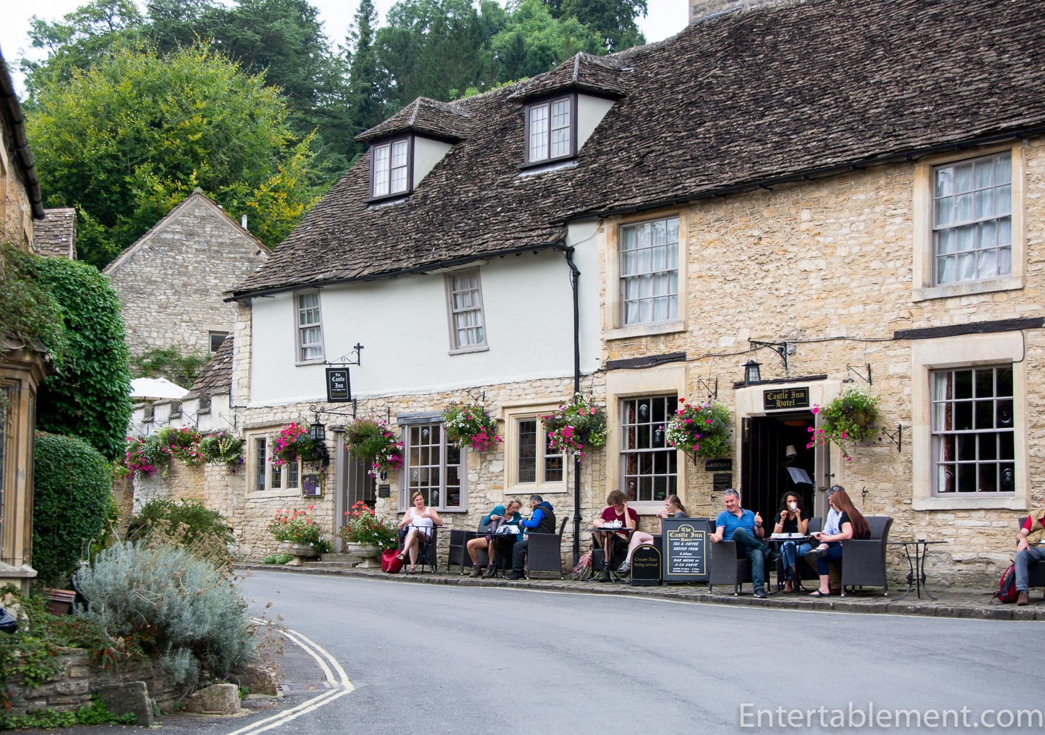 Entertablement Abroad Castle Combe Entertablement