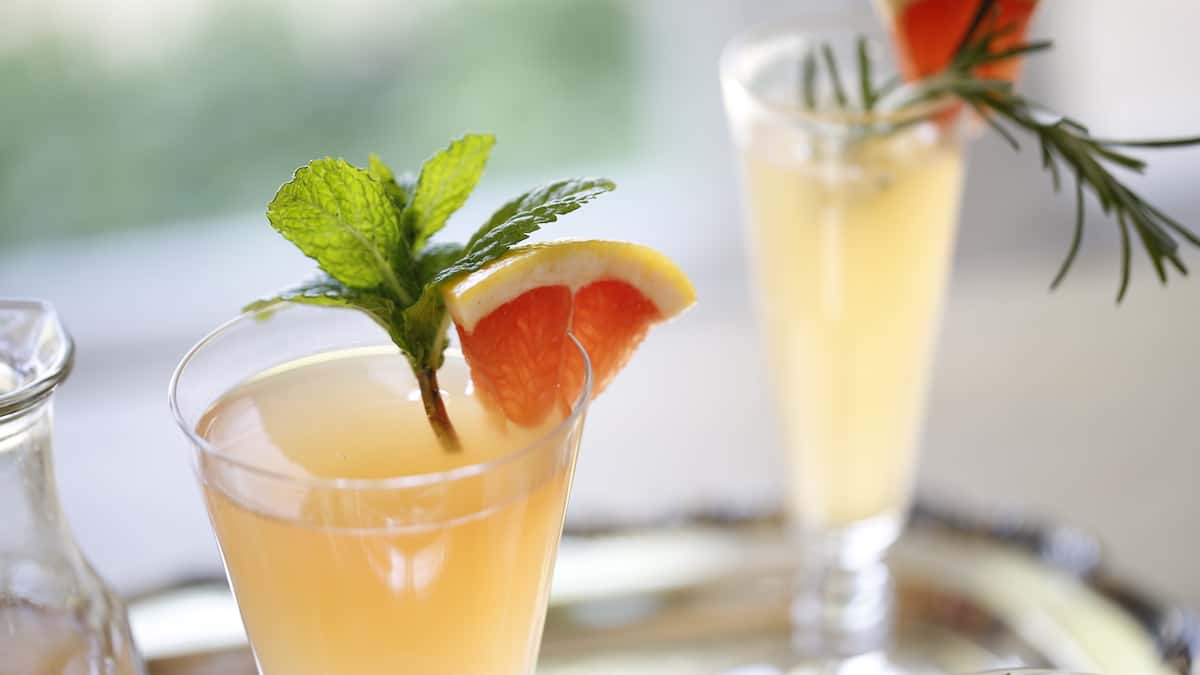 Rosé Pamplemousse Cocktail Entertaining with Beth