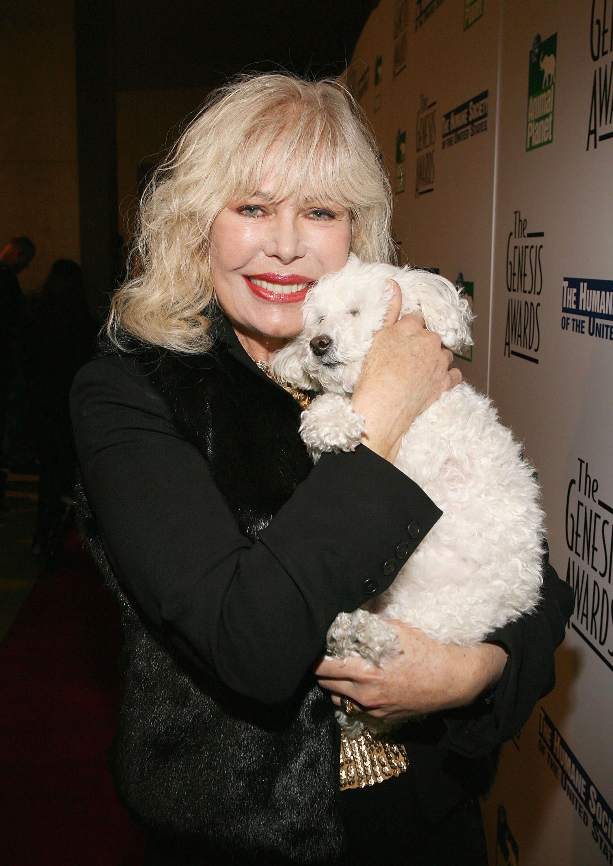 Loretta Swit Husband Kids Net Worth After 2025 Death