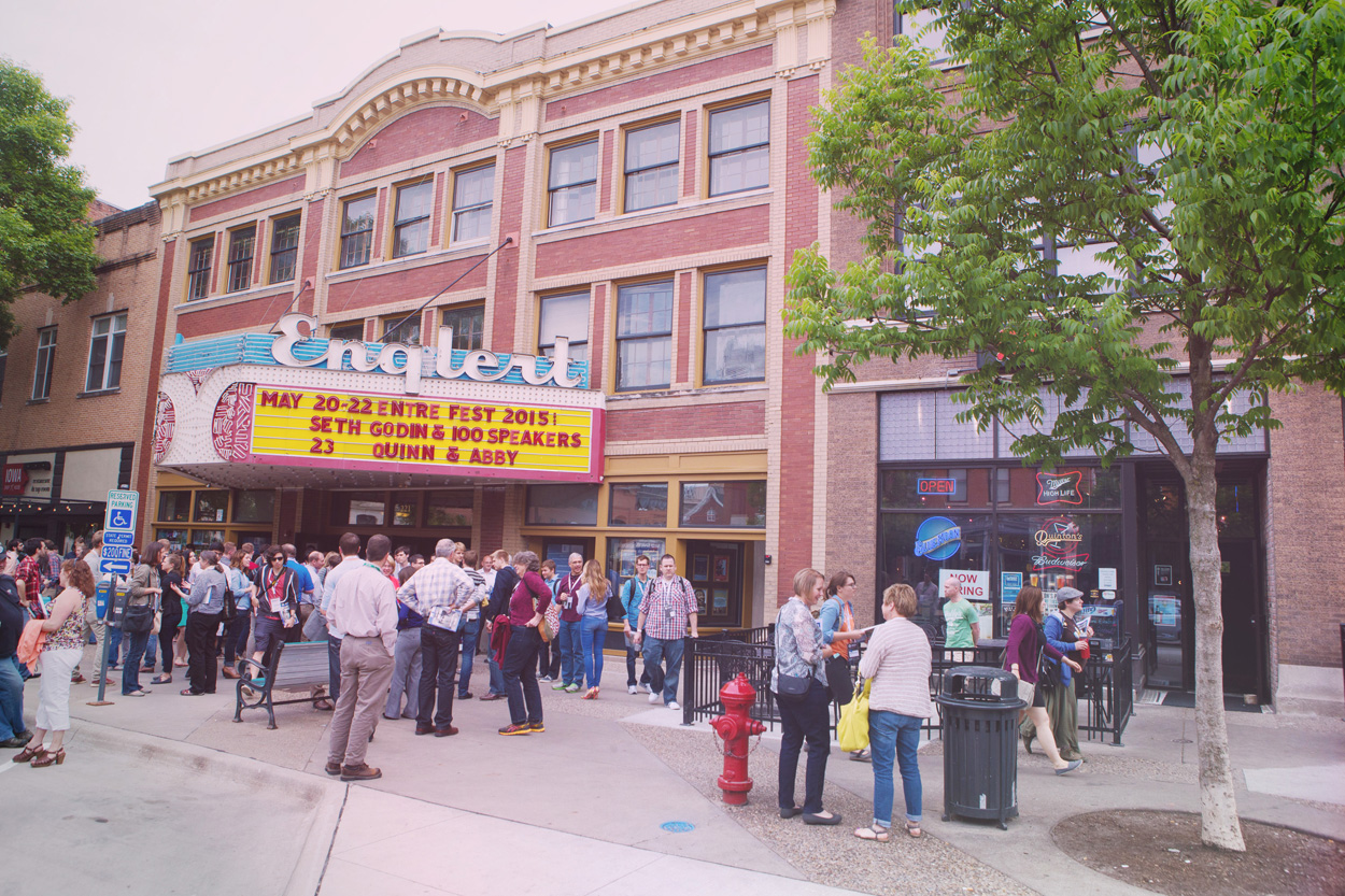 Top 5 Things to Do in Downtown Iowa City EntreFEST