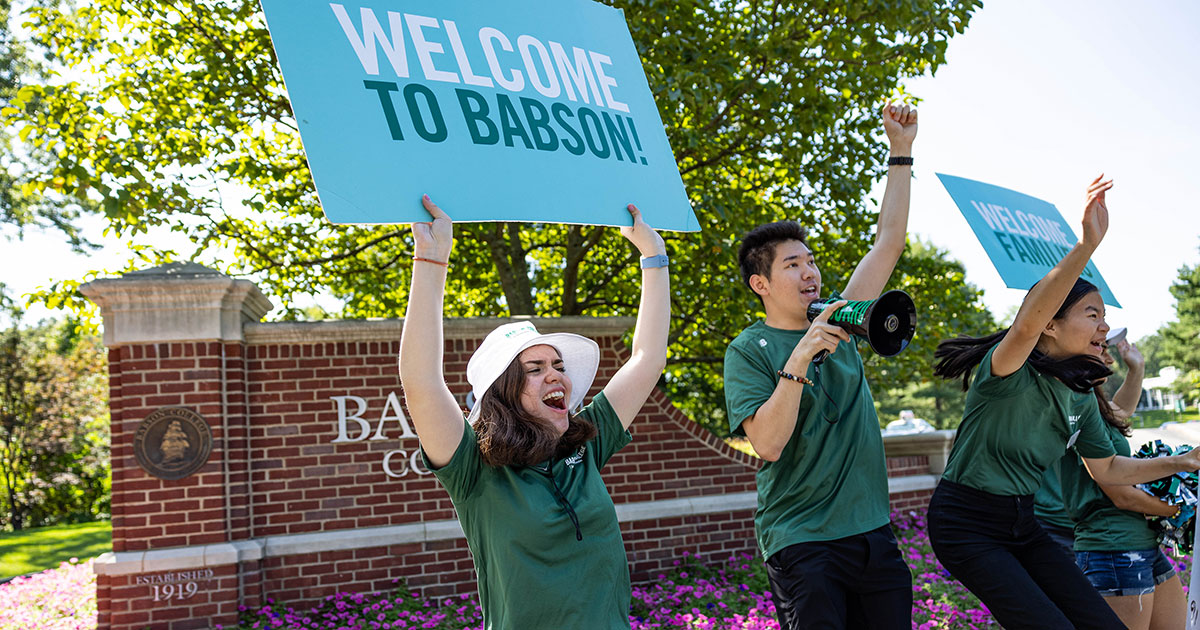 As New Students Arrive, New Memories Form · Babson Thought & Action