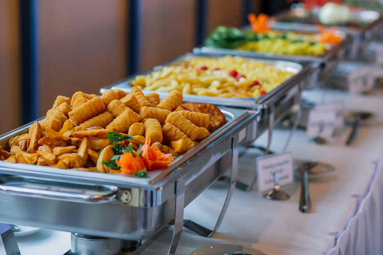 5 Factors to Consider When Comparing Catering Companies in Toronto