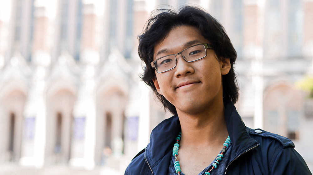 UW College of the Environment sophomore Jonathan Kwong awarded