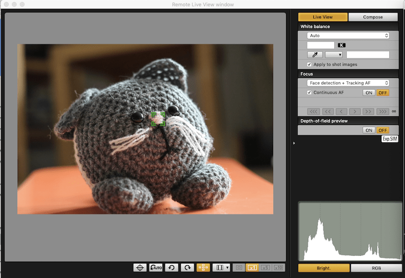 Shooting remotely with Canon EOS Utility software