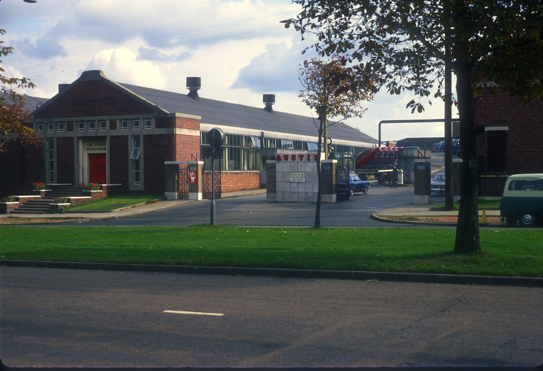 Longbridge, Austin Motor Works Lickey Road Entrance ePapers Repository