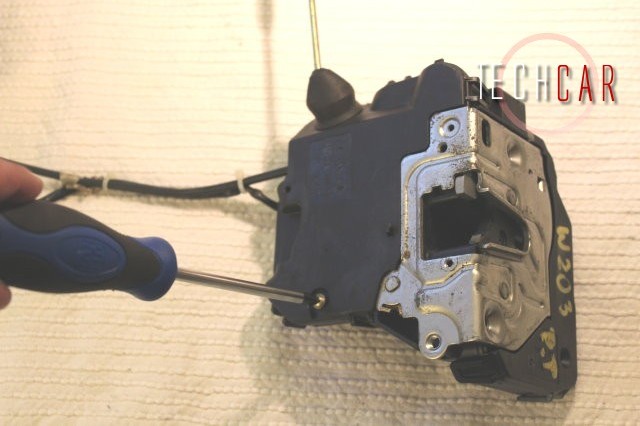 Türschloss Reparaturset Mercedes W211 W203 W209 2 Feder // TechCar
