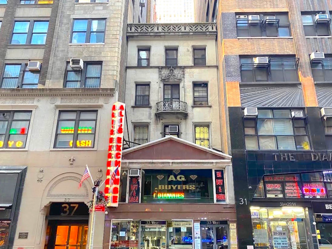 Three holdout brownstones hiding in the Diamond District Ephemeral