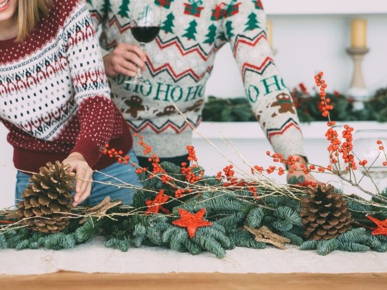 40 Christmas Activities For Couples (Couples Christmas Bucket List)