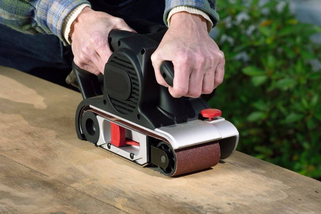 6 Best Sanders For Deck Refinishing [2023] Handy Keen
