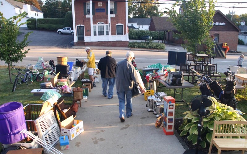 Share, Worship, and Serve With Us Epping Community Church