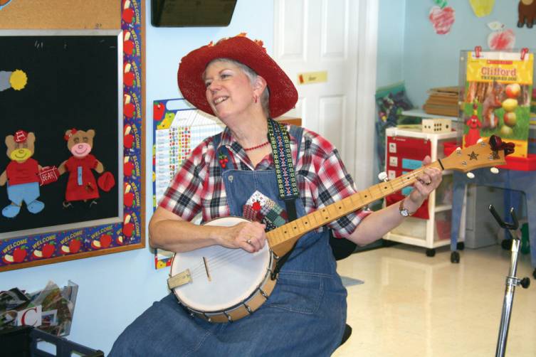 Apple Annie falls into Cherry Hill PreSchool Johnston Sun Rise