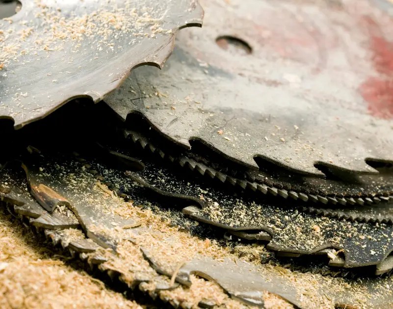 Why Does My Circular Saw Keep Stopping? Some Possible Reasons..