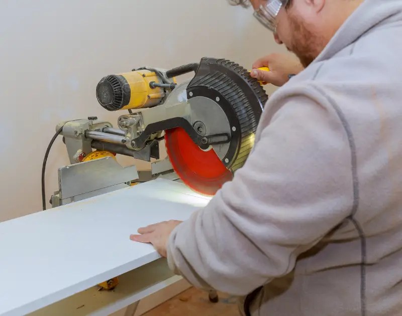 How To Cut Laminate Shelving With A Circular Saw? Our Guide!