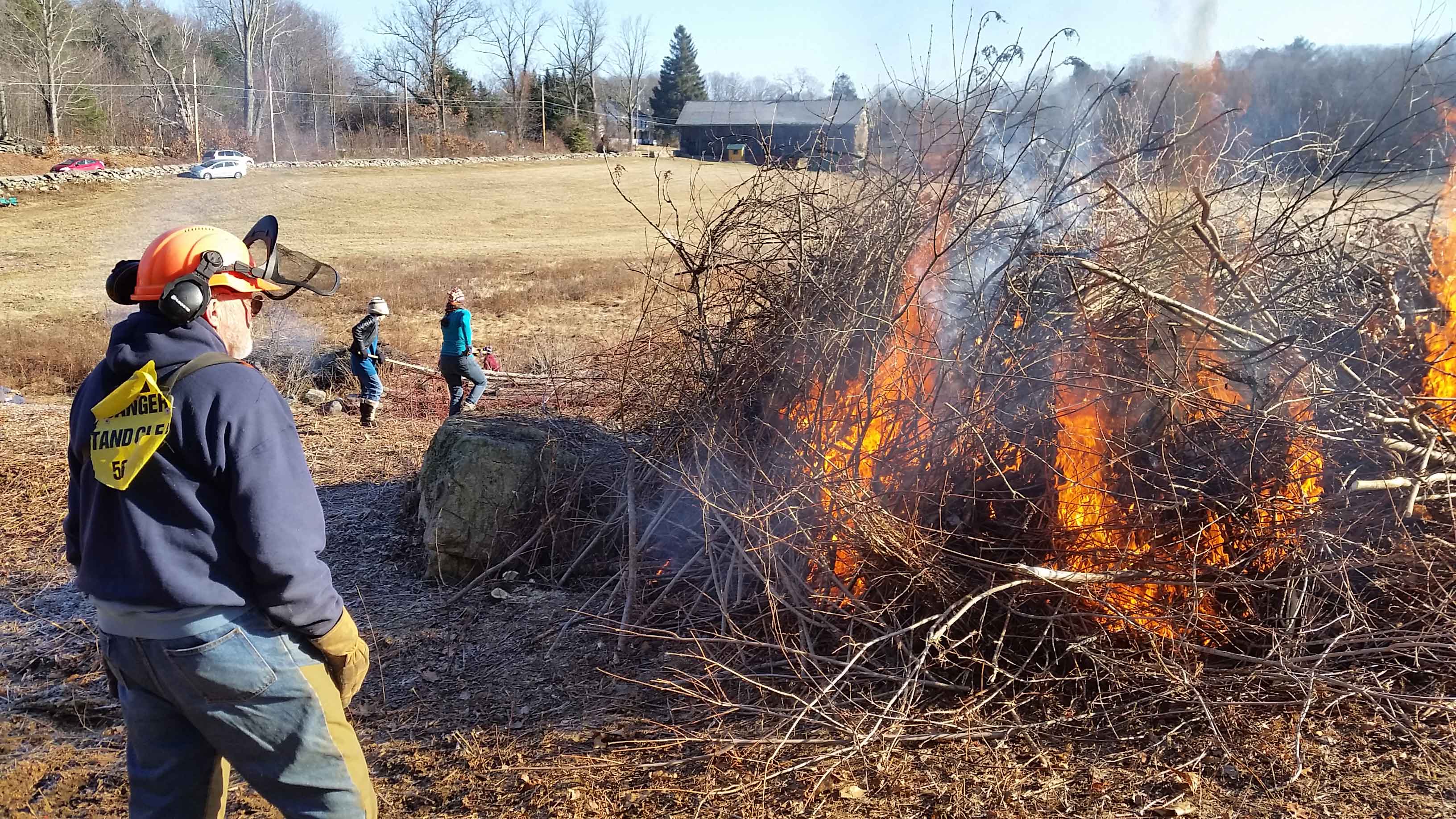 Brush burning begins at Wendemuth east quabbin land trust