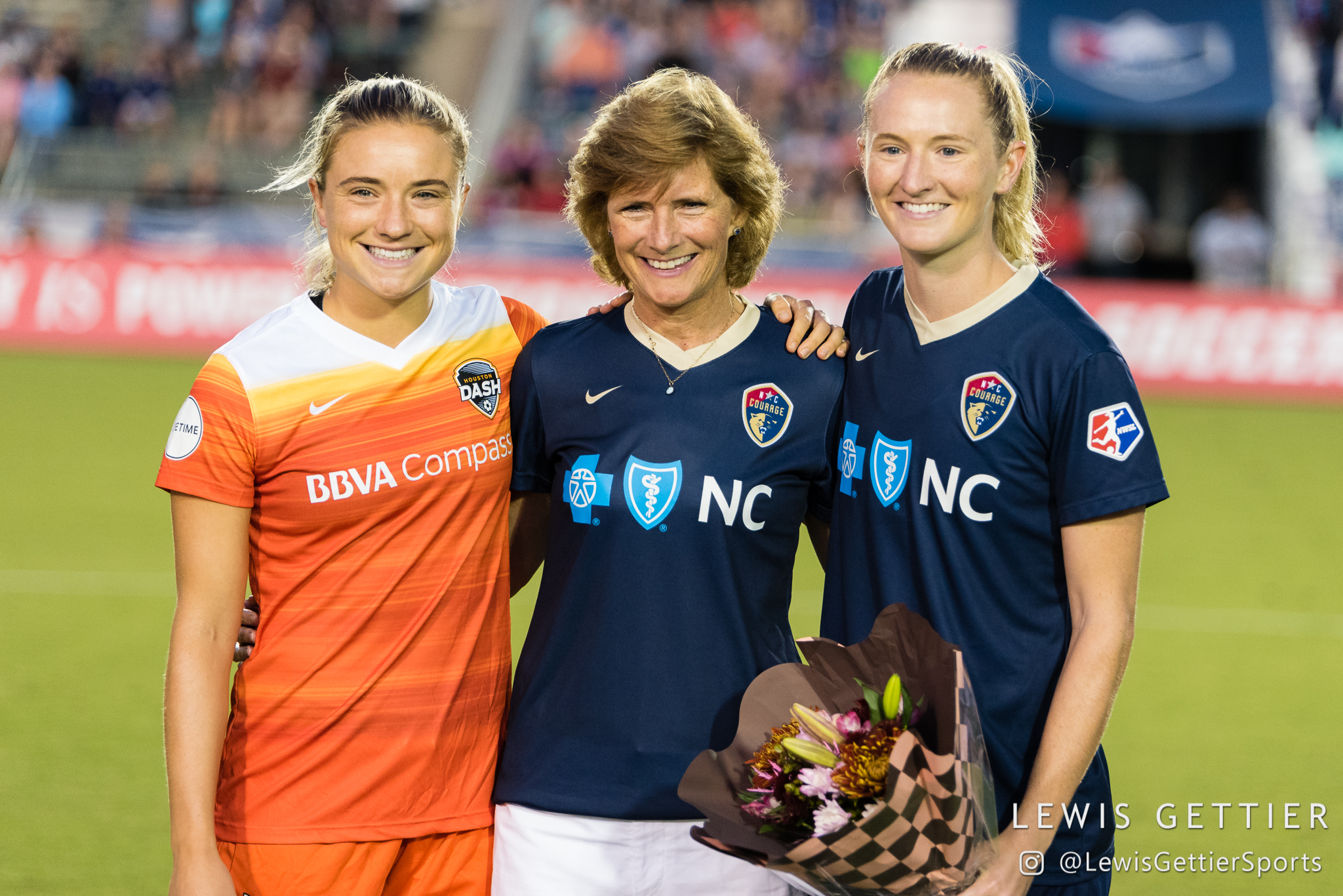 Kristie Mewis And Sam Kerr Sara Sarah Youtube