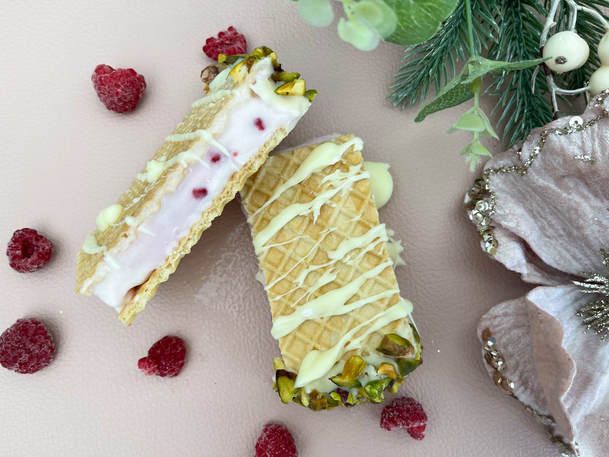 3 Easy & Healthy Christmas Dessert Recipes • Equalution