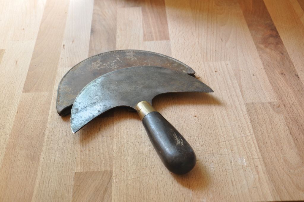 photos de nos outils Travail du Cuir