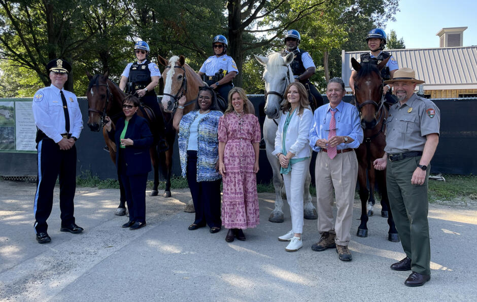 U.S. Park Police Stables Tops Off The Equiery