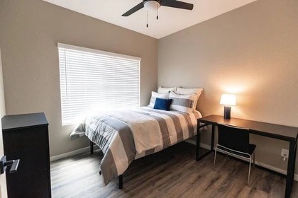 5 Private rooms for rent in Tempe Erasmus Play