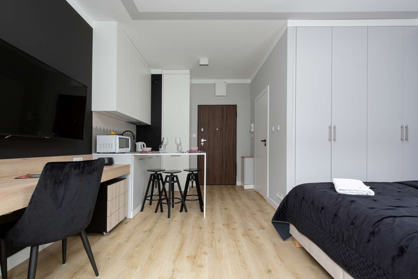 16 Furnished studios for rent in Warsaw Erasmus Play