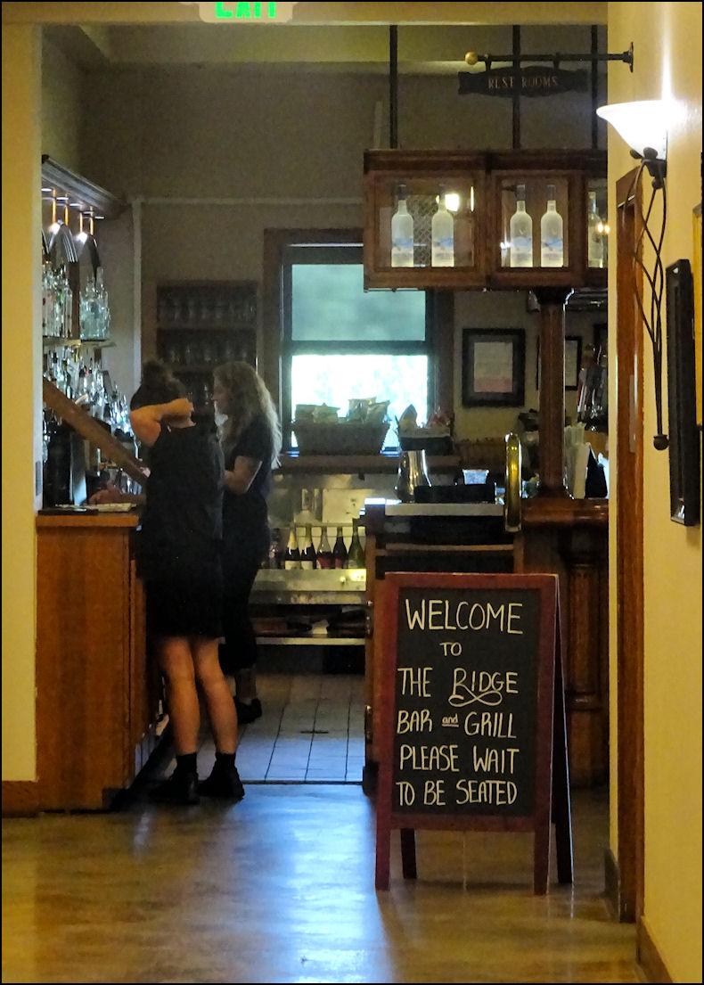 Review of The Ridge Bar and Grill Auburn, CA