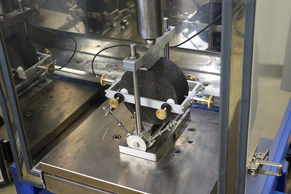 Ergon Asphalt Interactive Field Guide