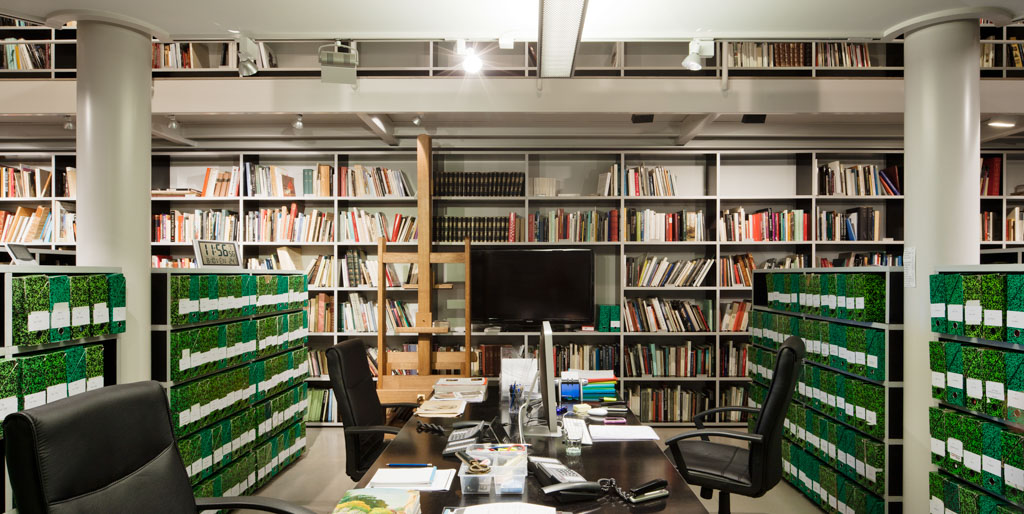 2009 Private Library Geneva, Switzerland EMA Éric Maria architectes