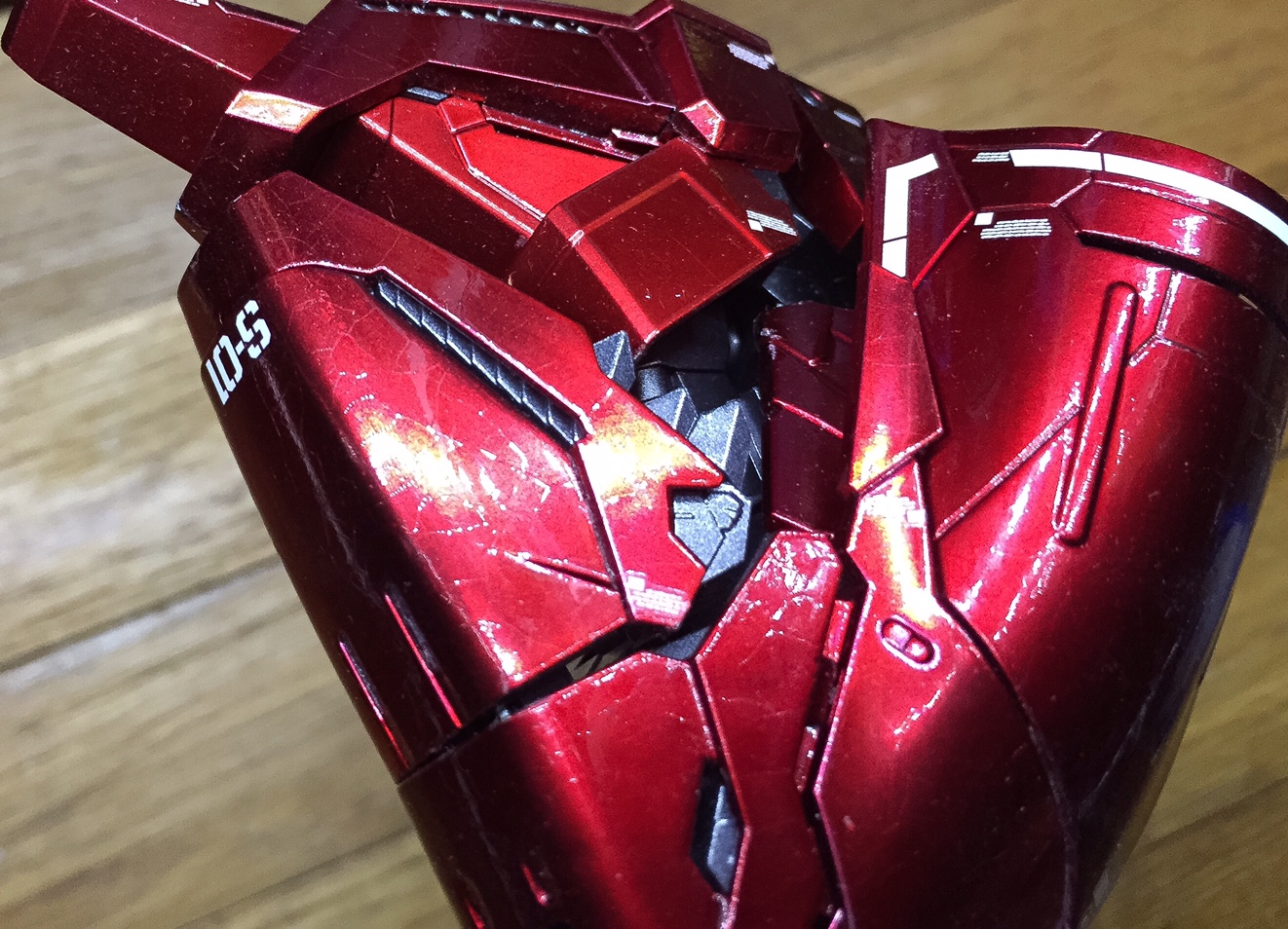 Cracked paint or clear coat Gunpla
