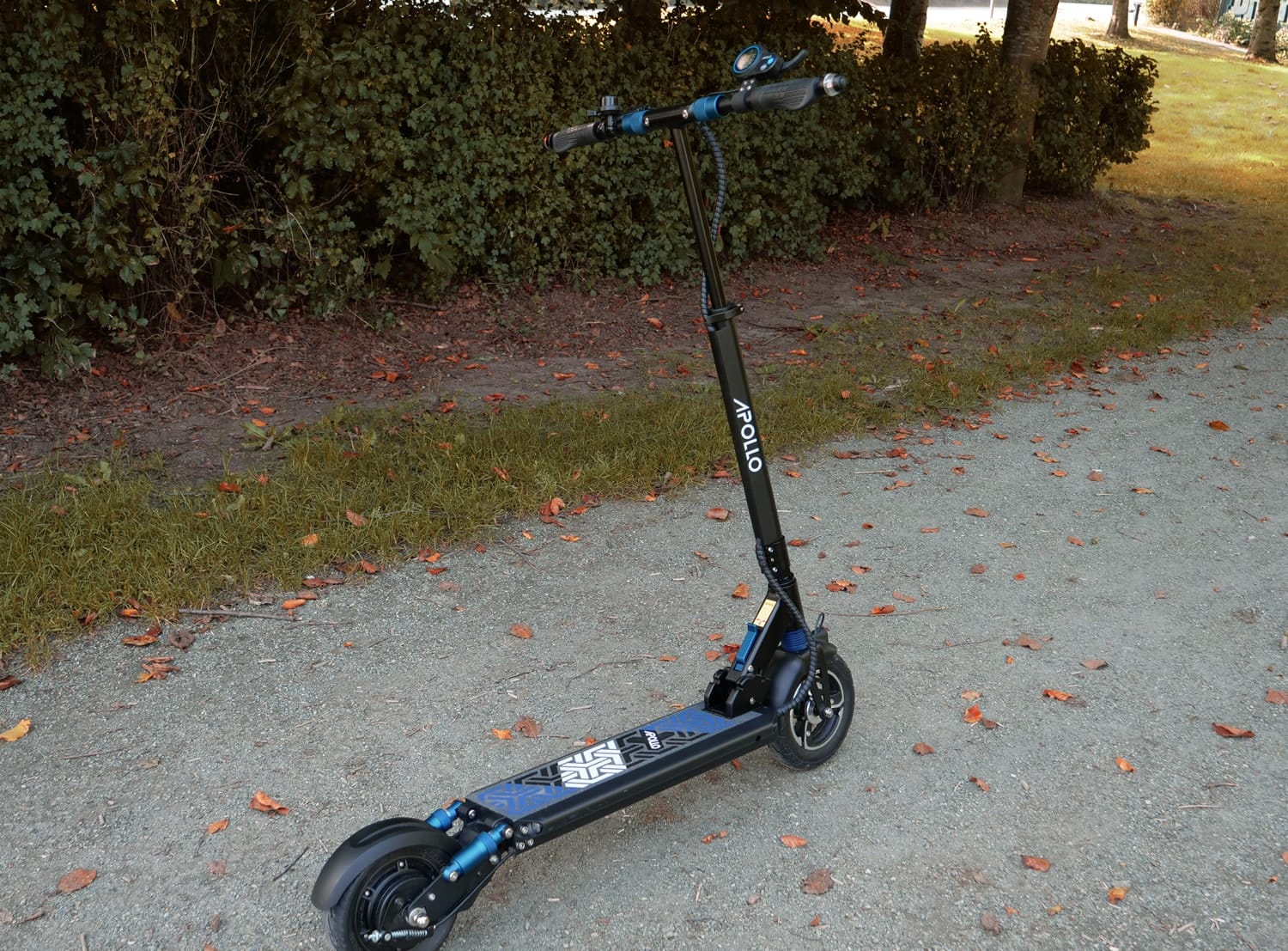 Apollo Light Electric Scooter HandsOn Review