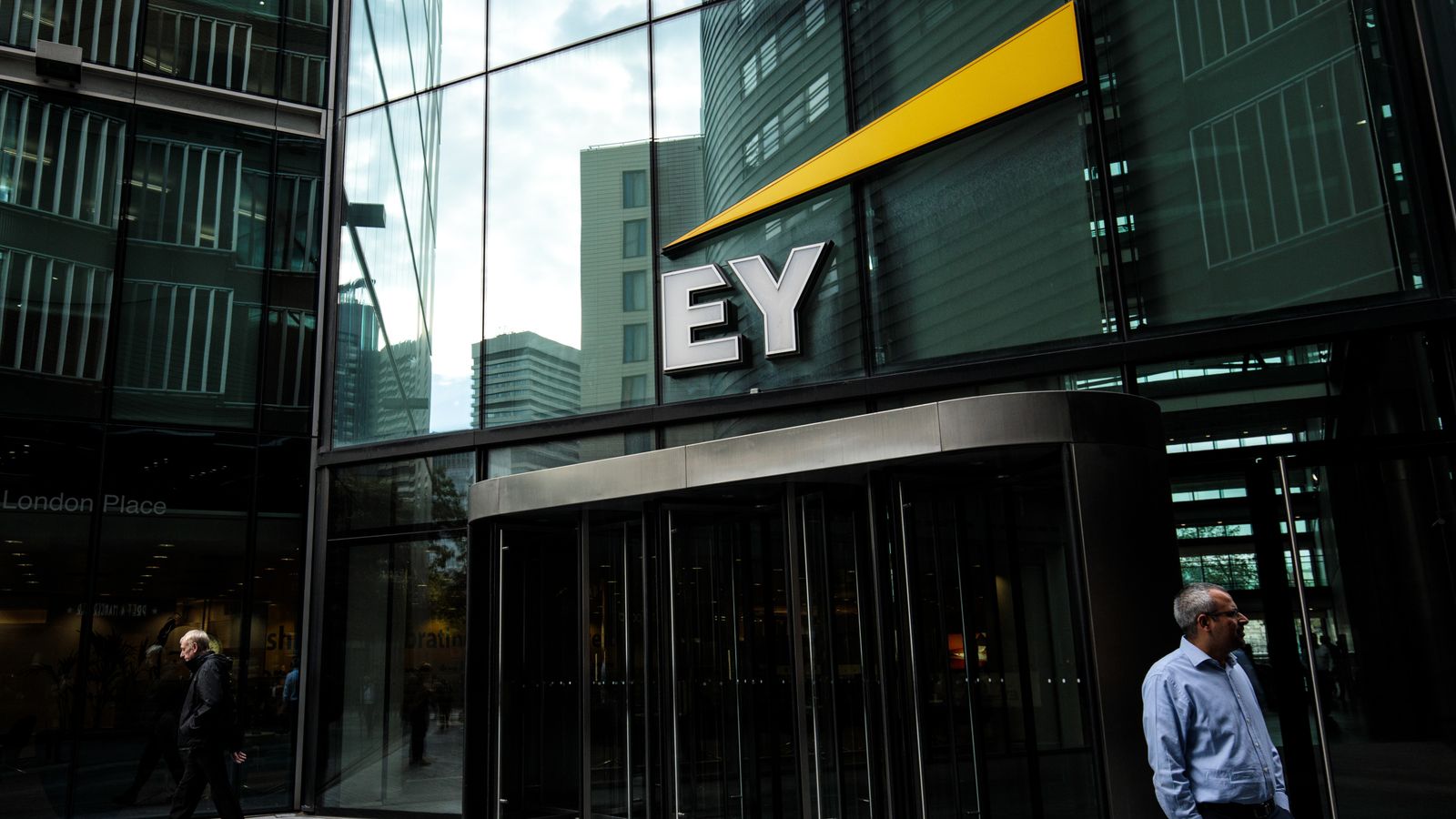 EY cleanses up with Digital Detox deal