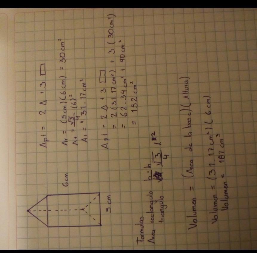 encuentrar el volumen de un prisma triangular de altura 6
