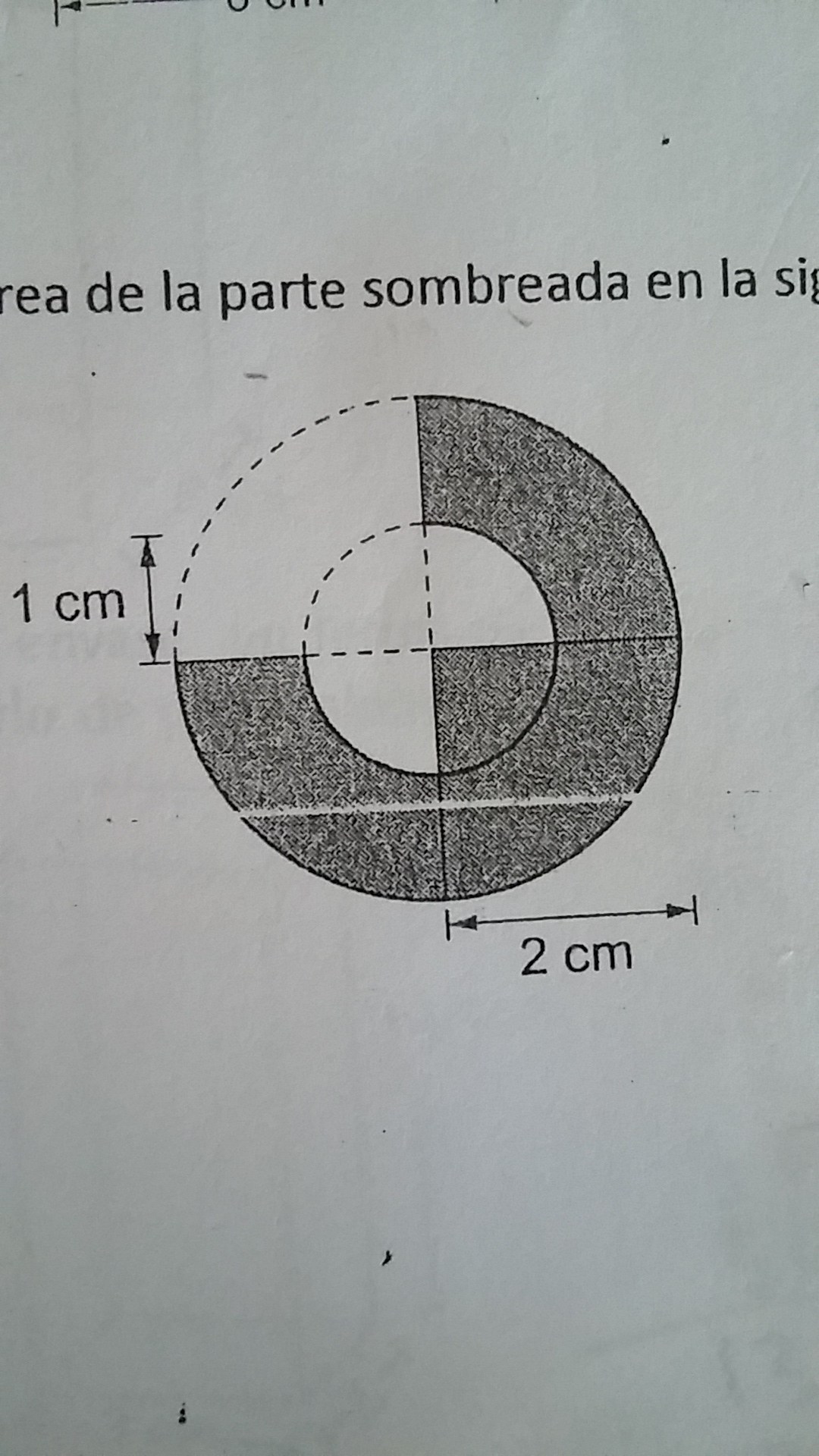 Cual es el area de la parte sombreada en la siguiente