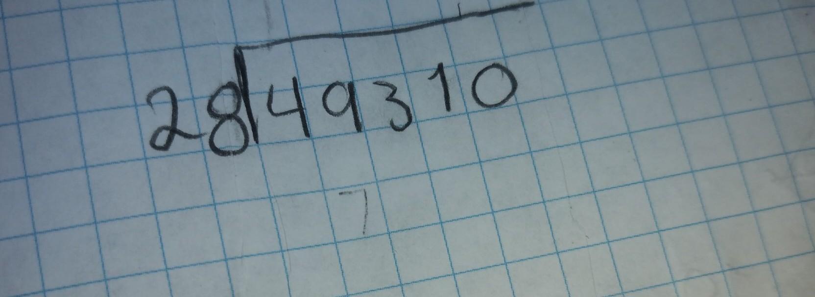 me pueden ayudar en una tarea de mate 28÷49310 y creen que