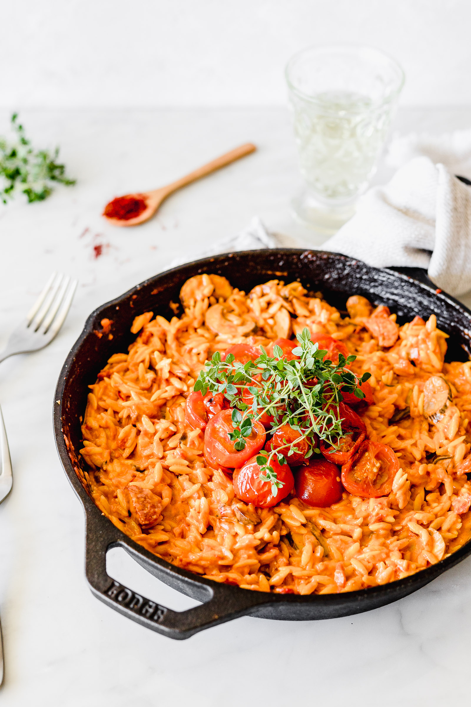 Risotto de orzo con tomates, azafrán, champiñones y chorizo Cravings
