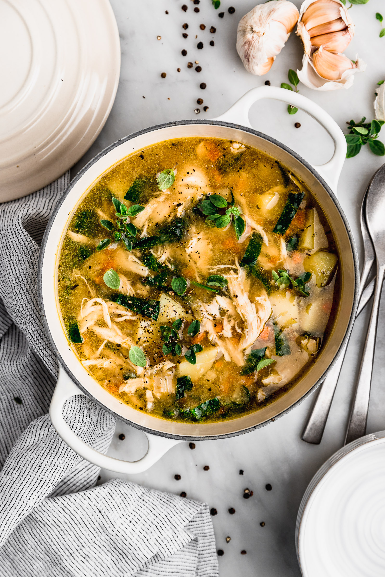 Sopa de pollo para alimentar el alma Cravings Journal