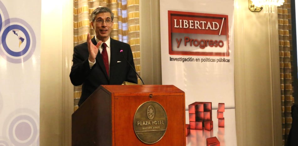 Calculadora de Impuestos muestra interactiva de la carga tributaria