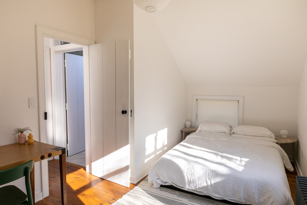 ESCAPE BROOKLYN LightFilled Cottage in Rhinebeck, NY