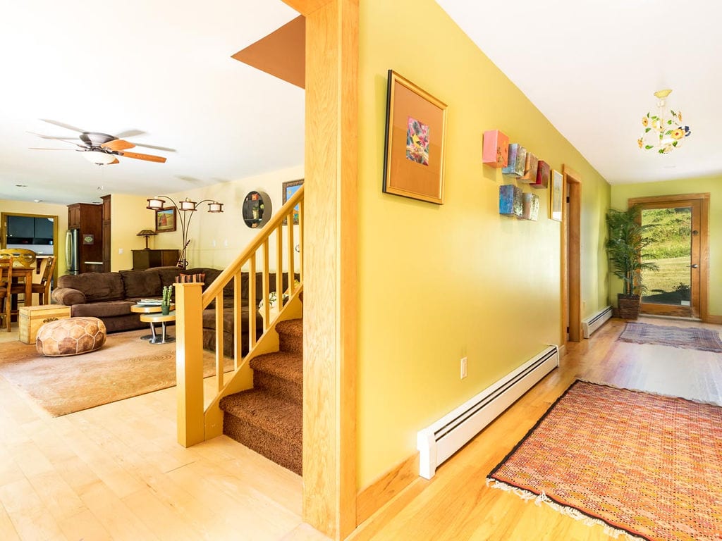 ESCAPE BROOKLYN Contemporary Home in Boiceville, NY