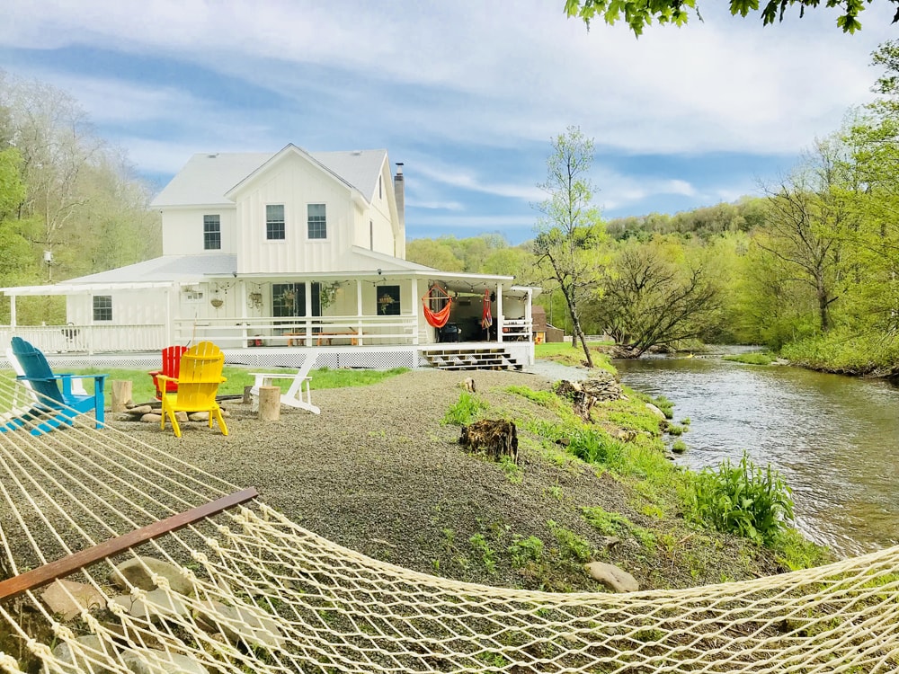 ESCAPE BROOKLYN Old Liberty Farmhouse in Livingston Manor, NY