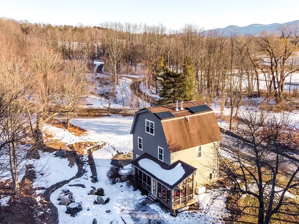 ESCAPE BROOKLYN Full Moon Farm a Beautiful Farmhouse & Event Venue