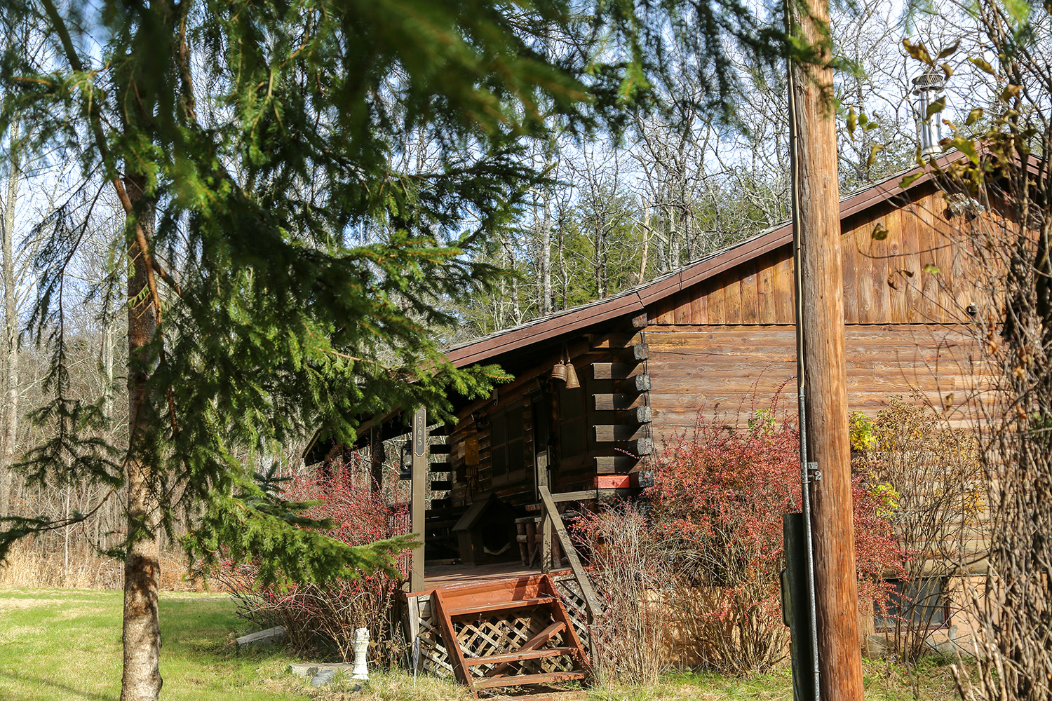 ESCAPE BROOKLYN The Willowemoc Cabin in Livingston Manor, NY