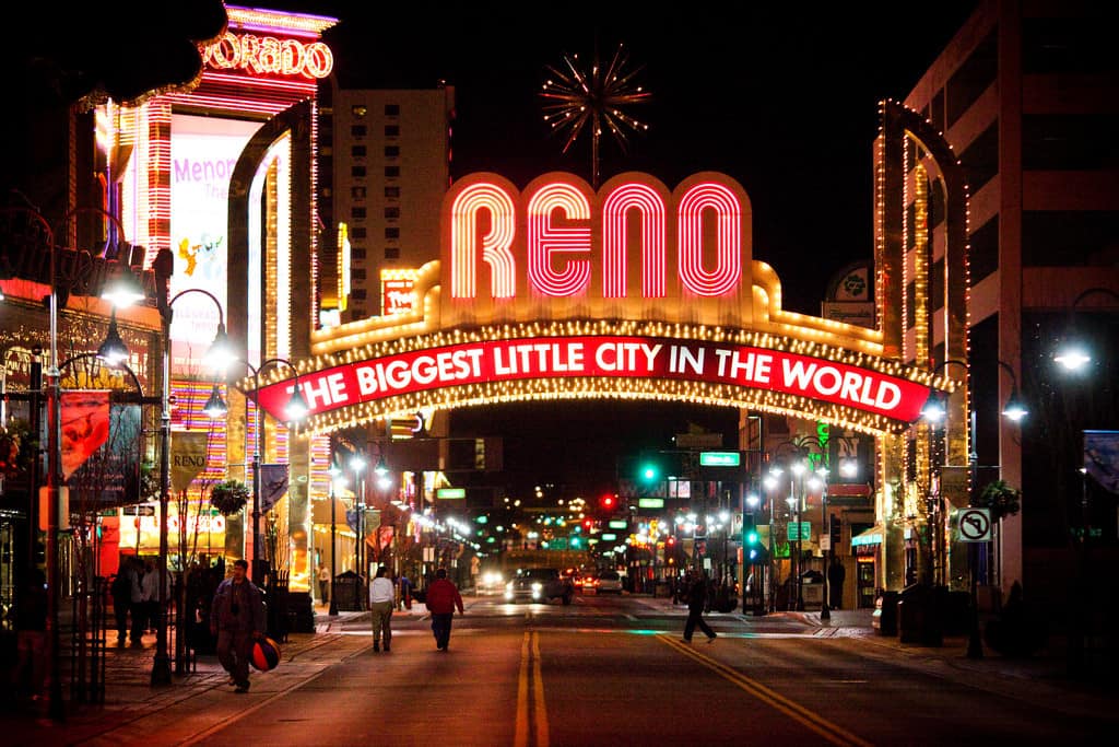 Cheap Flights Houston to/from Reno or Portland, Oregon 216 r/t